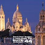 Refined Appartment In Montmartre