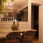 Refined Appartment In Montmartre